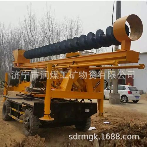 液压履带太阳能打桩机 大型建筑工程地基施工的绿色智能新选择
